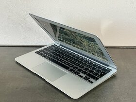MacBook Air 11" 2011 64GB SSD / i5 - 3