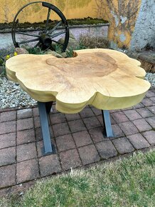 Masivní dřevěný stůl - 3