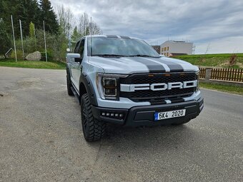 Ford F150 XLT 5.0 V8 4x4 Raptor paket r.v.2022 - 3