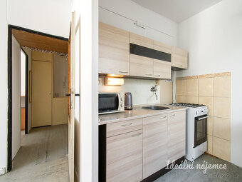 Pronájem bytu 2+kk, V Zápolí, Michle, 15500 Kč/měs, 40 m2 - 3