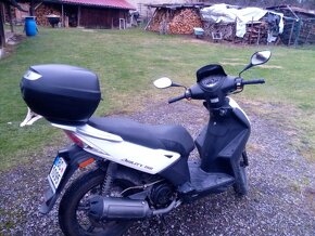 Skútr KYMCO 150 - 3