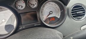 Prodám náhradní díly na Peugeot 308 1.6HDi 8V 9HR. 187000km - 3