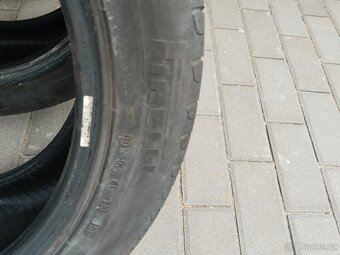 235/45 R17 - 3