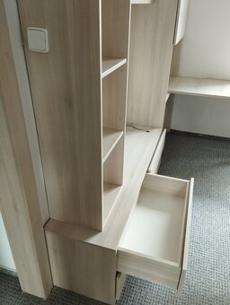 Obývací stěna se stolem od truhláře-Humpolec - 3