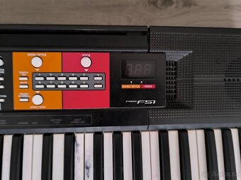 Prodám klávesy YAMAHA PSR-F51 - 3