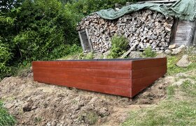 Vyvýšený záhon do svahu - 3