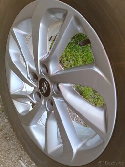 Originál ALU kola Hyundai Tucson R17 + letní pneu - 3