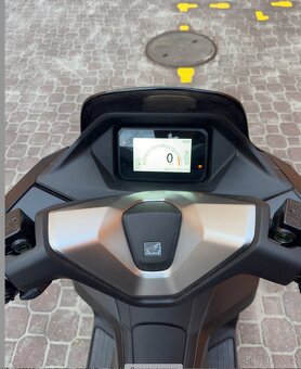Honda PCX 2025 na splátky - 3