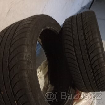 Pneu 225/40 R18 - 3