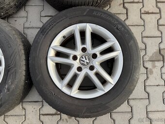 VW Touareg 17” orig. alu kola s celoročními pneu - 3
