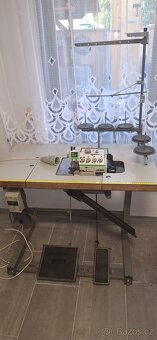 Průmyslový 5nitný overlock JUKI - 3