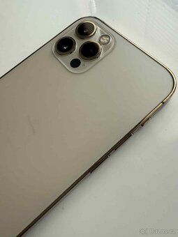 iPhone 12 PRO - 256 GB - zlatý - 3