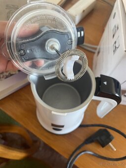 Napěňovač, ohřívač mléka - 3