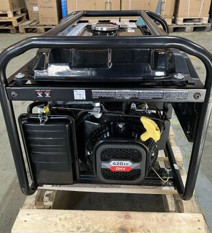 Hahn & Sohn Benzínová elektrocentrála HGG 8000 X3 - 3