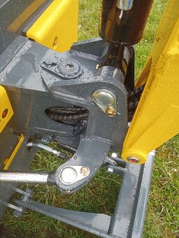 minibagr, kabinový bagr, bagr s kabinou, motor Kubota - 3