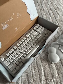 Logitech G713 Klávesnice, RGB, Clicky Switche - 3