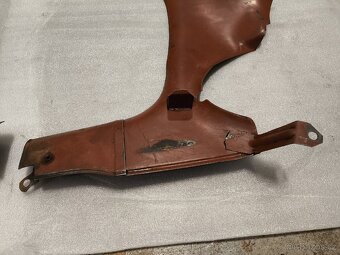 Podsedlové plechy JAWA, ČZ - 3