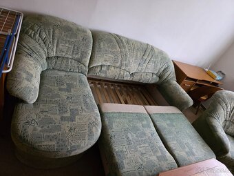 Rozkládací gauč + křeslo + 2x taburet - 3