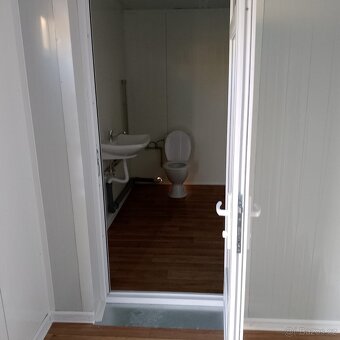 SESTAVA Z OBYTNÝCH KONTEJNERU - 3