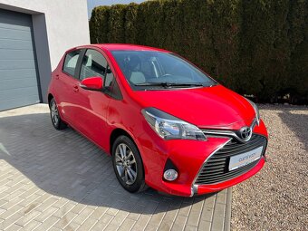 Toyota Yaris 1.3 VVTI 73KW, Parkovací kamera, Servisní kniha - 3