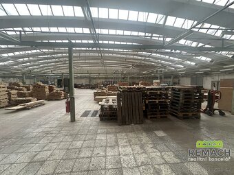 Pronájem sklady,výroba,venkovní plochy, kanceláře,5 500 m2 - - 3