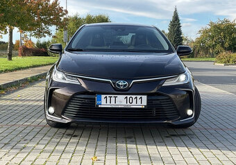 Toyota Corolla Hybrid - 3