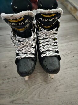 Brusle Bauer Supreme 3 S - 3