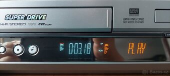 COMBO PANASONIC NV-VP30/ DVD/VHS/ - 3