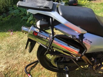 Suzuki Strom 650 DL - 3