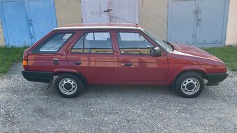 Škoda Forman, Favorit 135 LXi - 3
