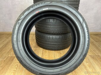TOP letní pneu Pirelli 245 40 R19 a 275 35 R19 - 3