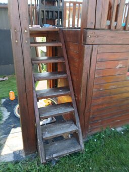 Zahradni domek dvoupatrovy se skluzavkou a houpackou - 3