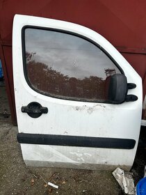 fiat Dobloo r.v 2008 nahradni díly , dvere , lampy - 3