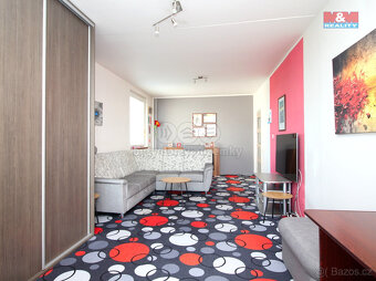 Prodej bytu 3+1, 92 m², Hradec Králové, ul. třída E. Beneše - 3