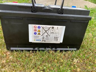 prodám autobaterii 12v  - obytný vůz - 3
