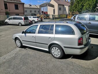 Škoda Oktavia 1.6 kombi - 3