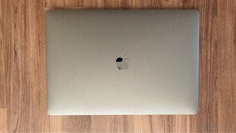 Macbook Pro 15”, i7, 16Gb RAM, touchbar - 3