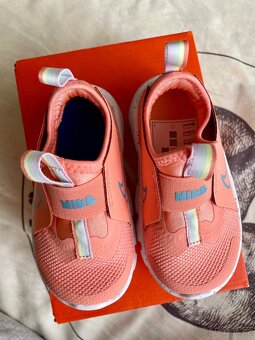 Nike Flex Runner 2, velikost 23,5 - 3