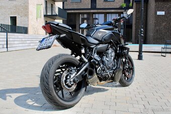 Yamaha mt 07 - 3