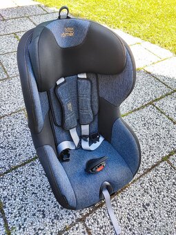Autosedačka Britax Römer TRIFIX 2 i-Size Blue Marble 2021 - 3