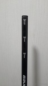 Hokejka Bauer P92 Pravá, SR, flex 95 - 3