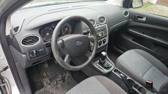 Ford Focus Mk2 - 3