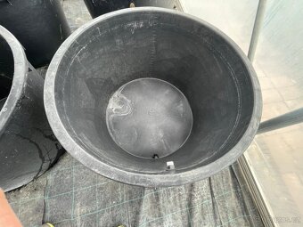 Káď plastová 285l černá s výpustným kohoutem - 3