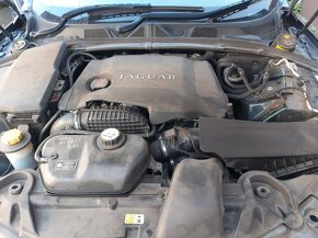 Jaguar XF-3,0D - 3