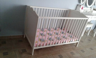 Dětská postýlka IKEA s matrací - 3