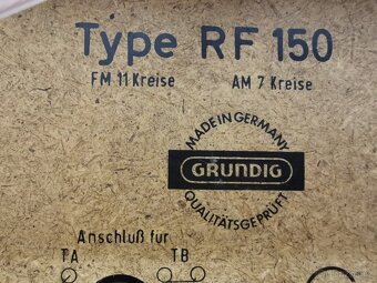 Starožitné rádio Grundig - 3