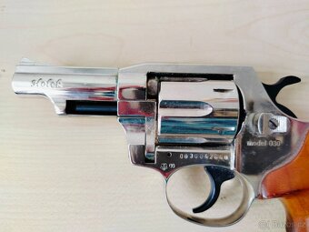 Plynový revolver HOLEK - 3