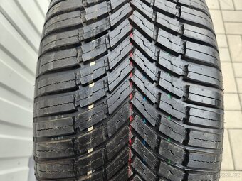 Celoroční - Bridgestone - 235/55/19 101T - 3