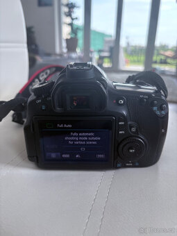 Canon EOS 60D + Sigma DC 18-200mm F3,5-6,3 - 3