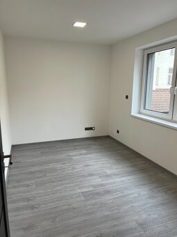 Pronájem bytu 4KK v centru Luhačovic - 3
